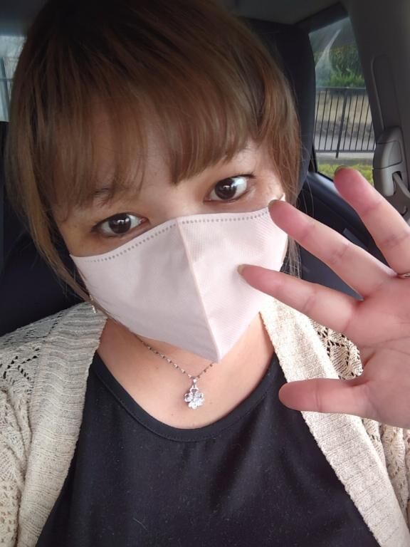 やっほ(*^^*)