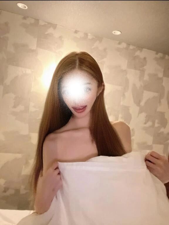 最終空き枠は特別な事してあげうかな&#128286;&lrm;&#129293;