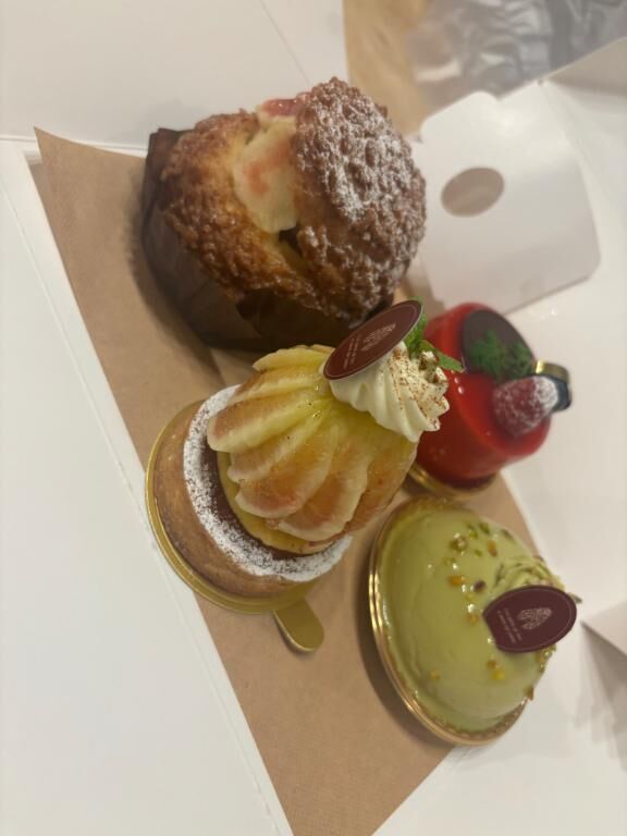 餌貰った