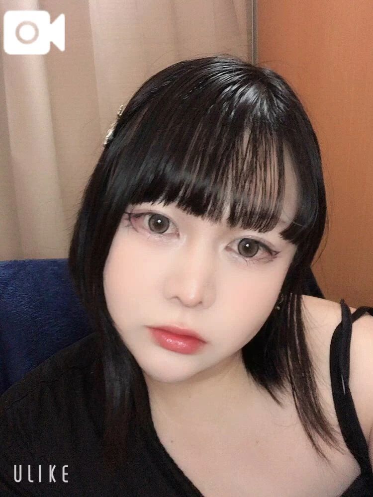 ぷるぷるくちびるにちゅーしにきて&#65038;&#128149;&#65038;