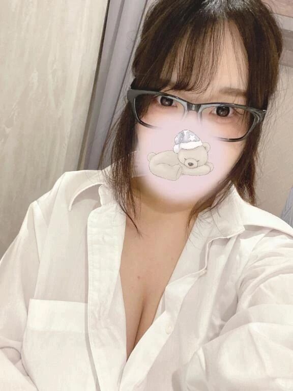 めがね女子&#128083;&#128103;&#127995;&lrm;