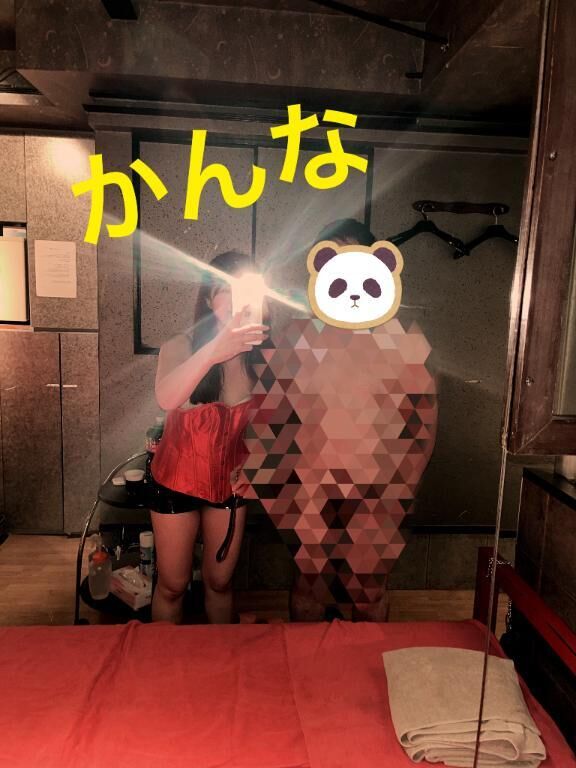 かんなとメス豚！白豚！！