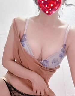 冀かおる懶明日13時から18時まで出勤します^ ^