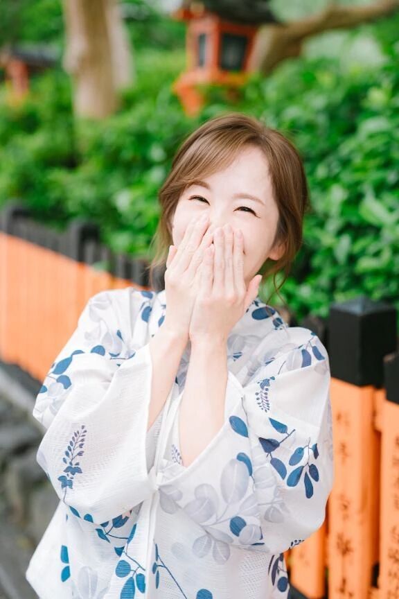 えみふるで&#11804;&#10084;&#65038;&#11805;&zwj;
