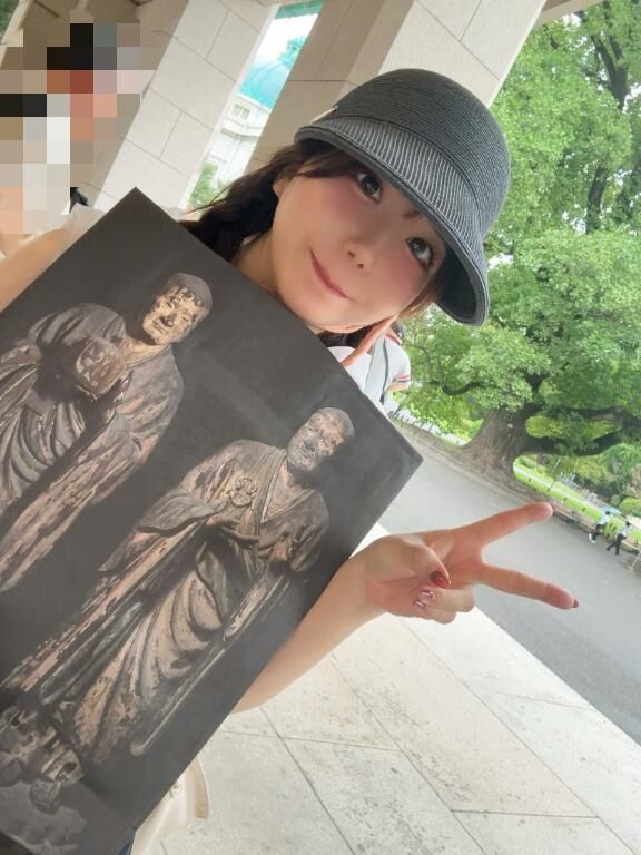 木の中に宿る祈り