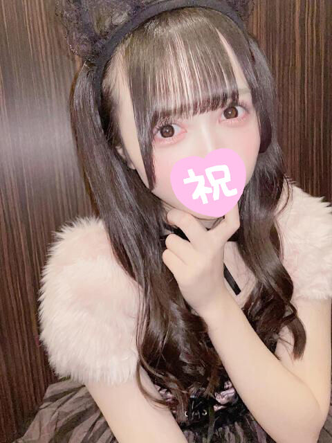 正常位でも自分から腰動かしちゃう変態です