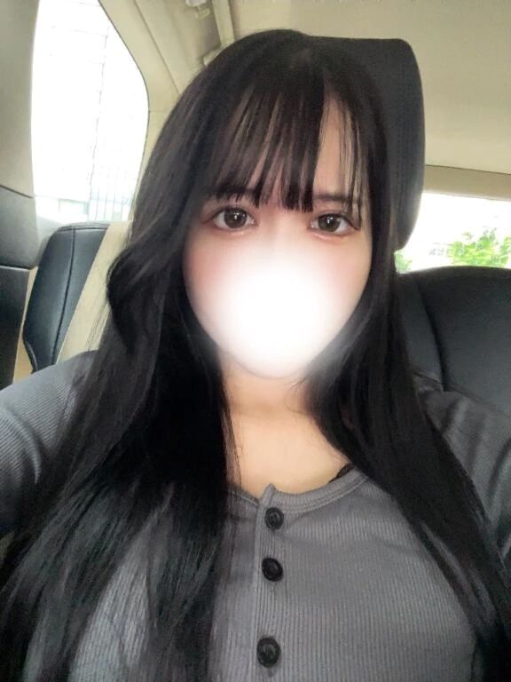 &#128561;