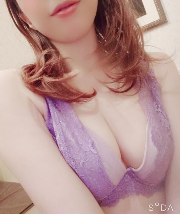 こんにちは！(ノ)♡♡♡(ヾ)♡