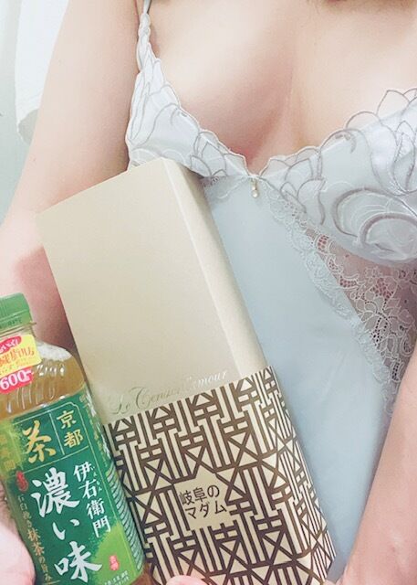 6月5日の夕方に待ち合わせのお時間をご一緒してくださいました　 M様へ　お礼の日記がとても遅くなり、大変失礼いたしました。