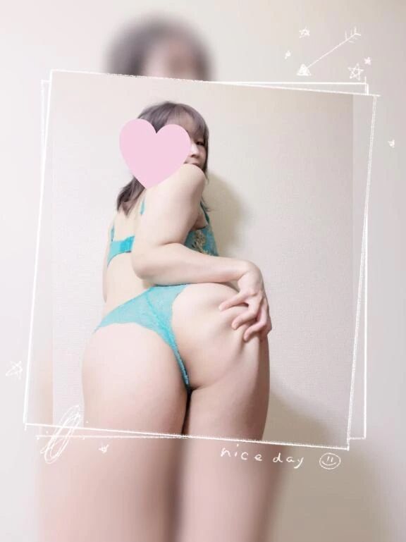 家より大きなテレビで嬉しい笑