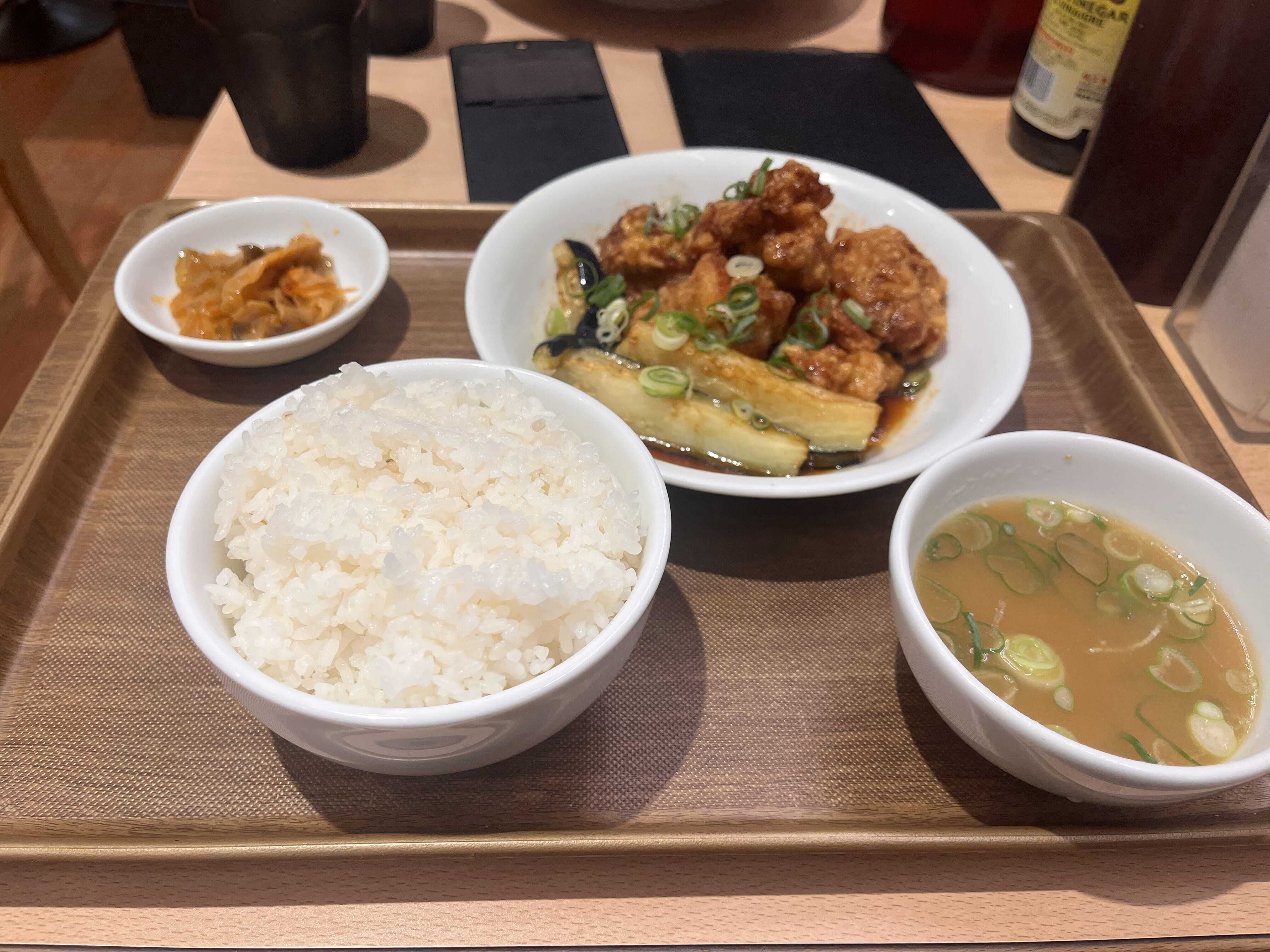 久しぶりにいっぱい寝た︎