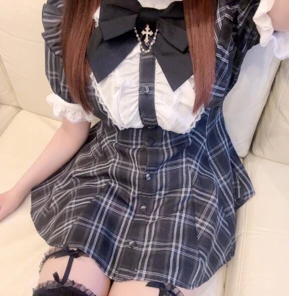&#9996;&#65039;