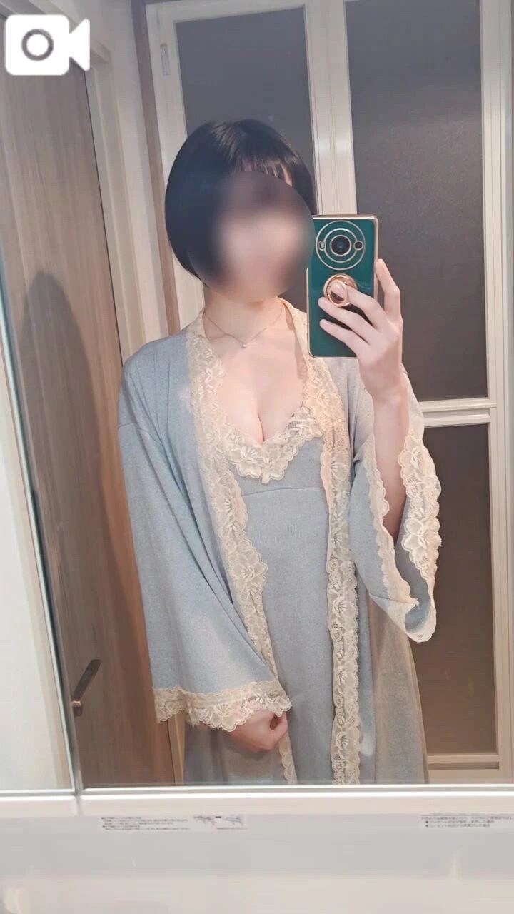上品で&#129346;