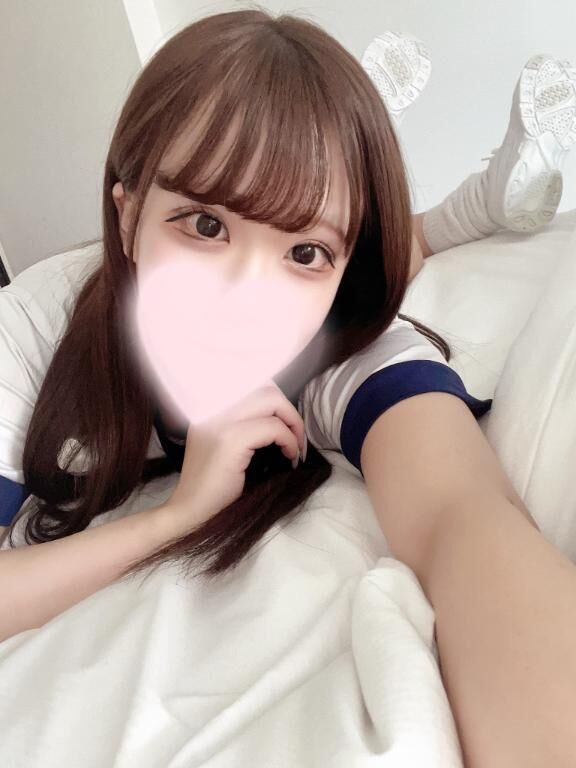 はじめまして(&#8404;&#7446;&middot;&#811;&#7446;&#11805;&#11805;)&#8405;&#128149;&#128149;