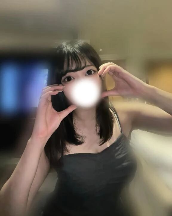 今向かってます﫧