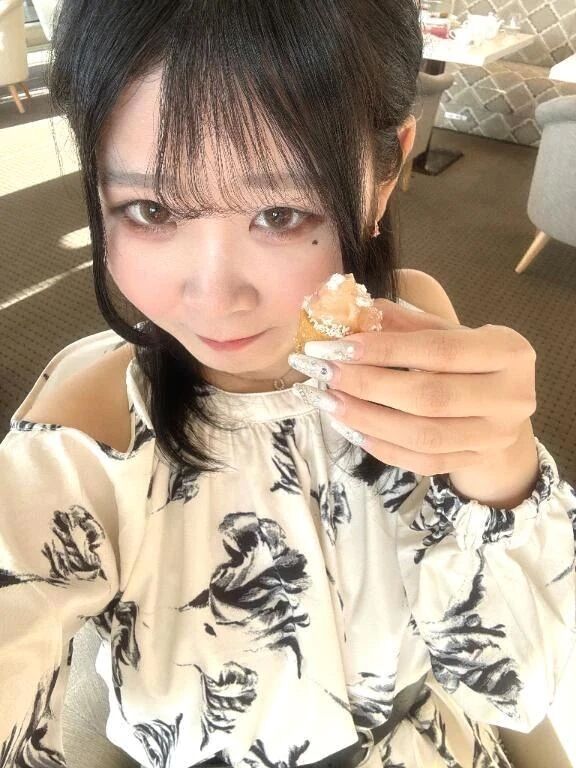 私もスイーツみたいに“とろけちゃう”時間、ほしいなぁ…なんて♡