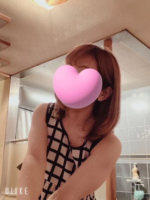 お店に居ます&#128155;