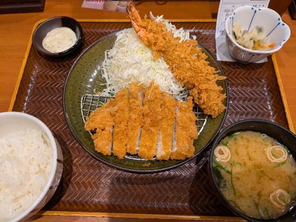とんかつ＆海老フライ(..*)