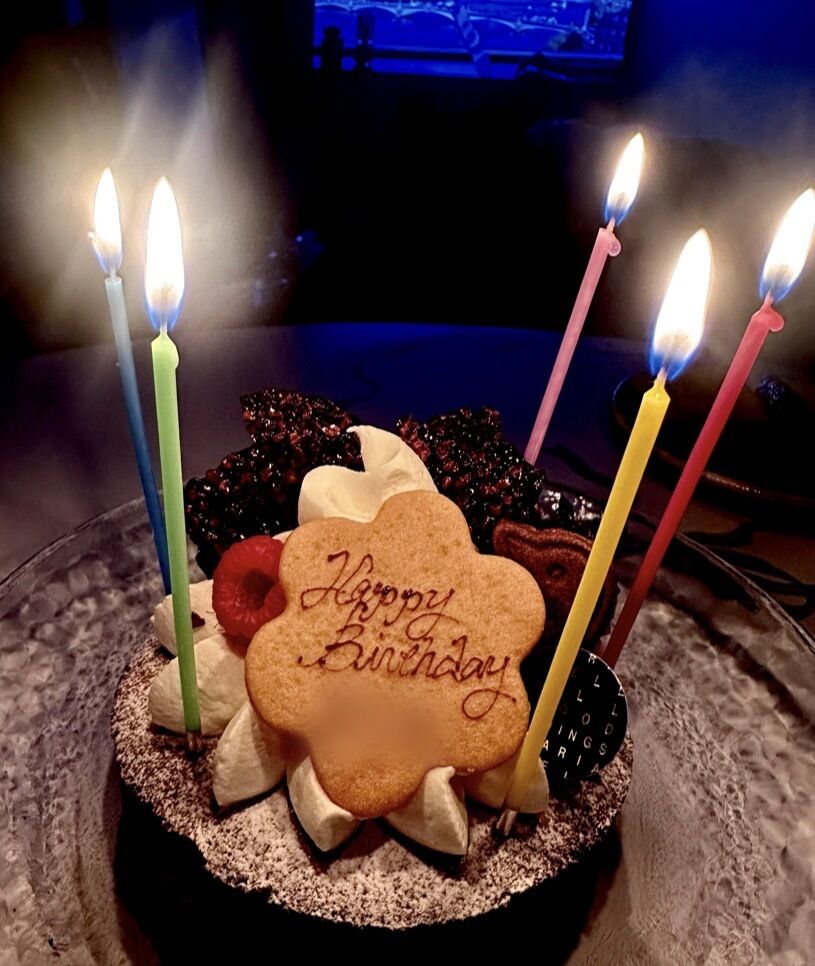 &#127874;