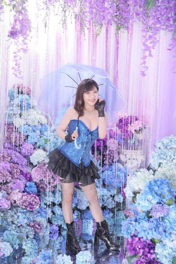 本降り雨の秋の夜長