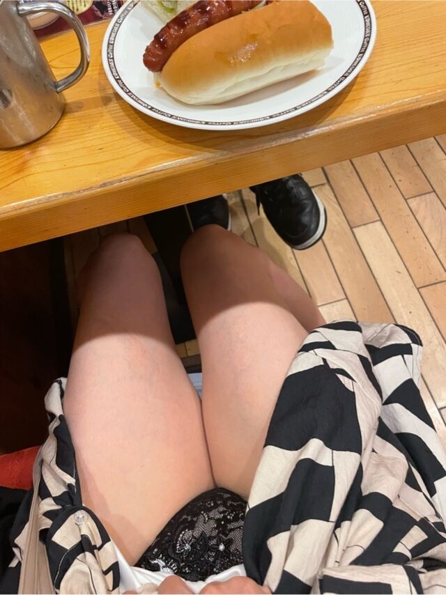 ほたる今日のパンチラ
