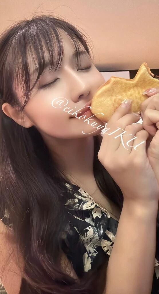 どこから食べる…？