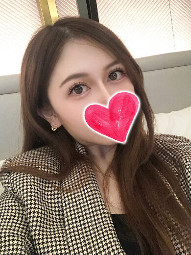 着衣エッチ中にクンニで潮吹き