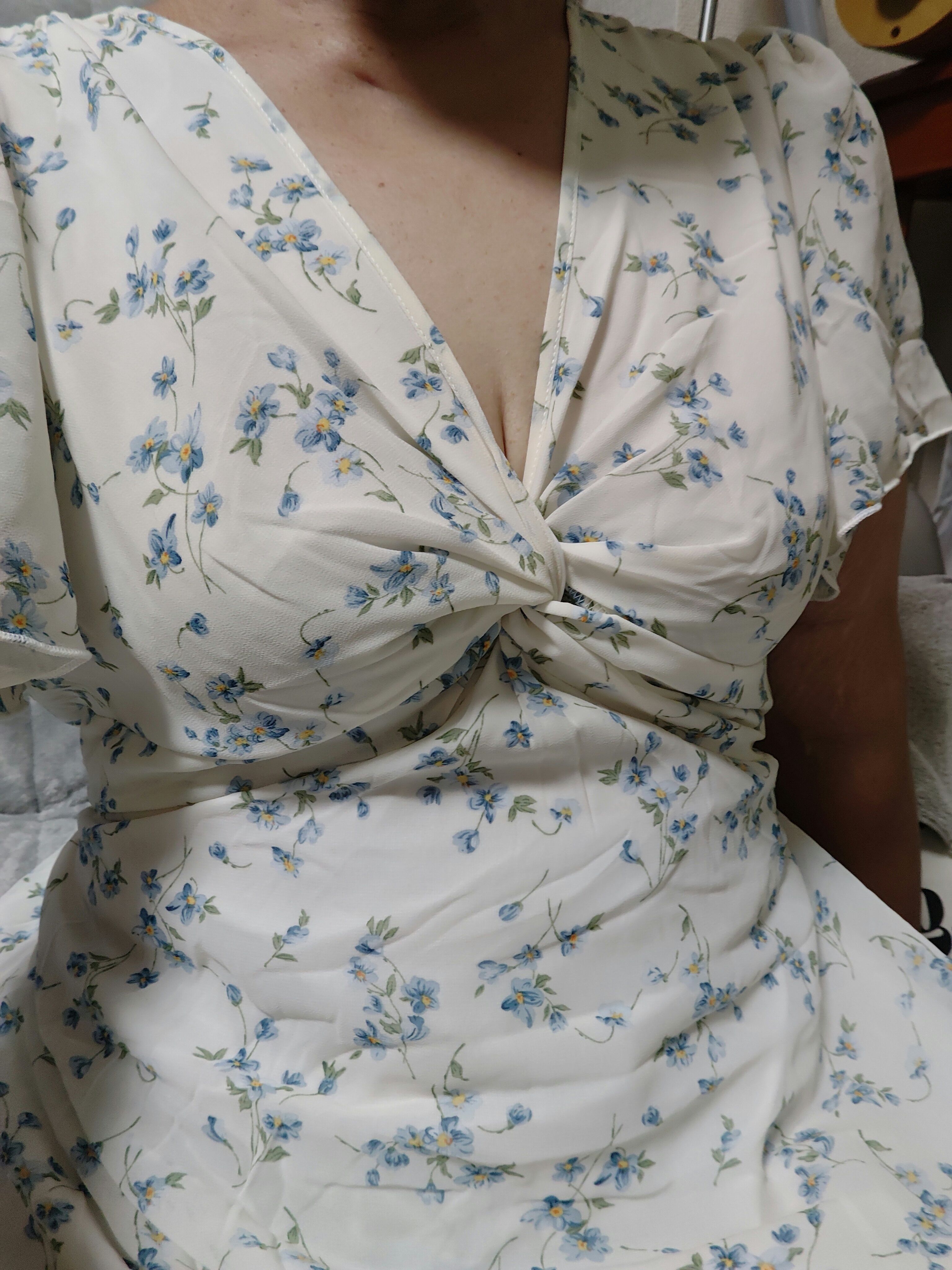 明日はお休みです