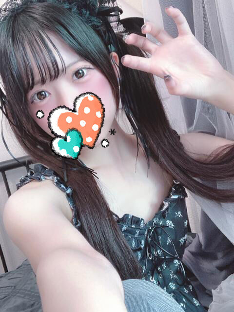 挿れながらの電マでイキ狂い