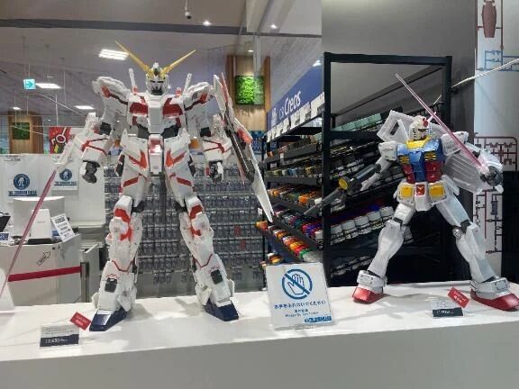 ただいま&#9786;&#65039;ガンプラ