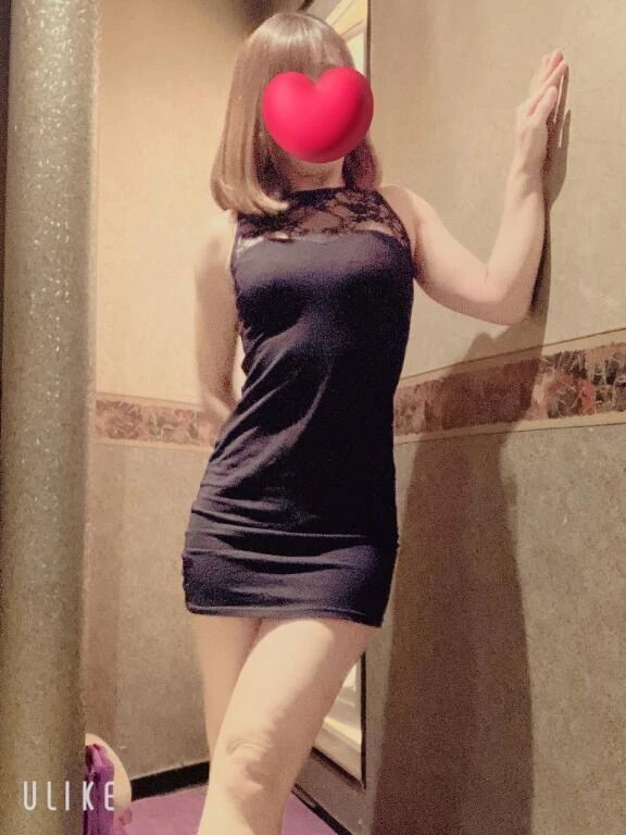 本日&#9825;13時から居ます&#128155;