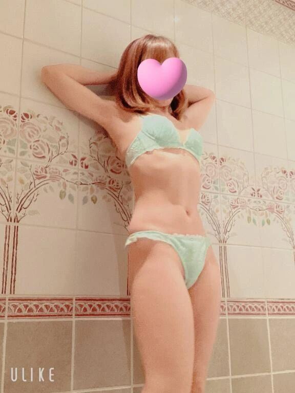 本日&#9825;13時から居ます&#128155;