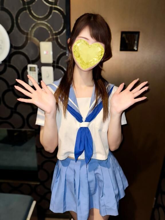 つねったり噛んだり♡