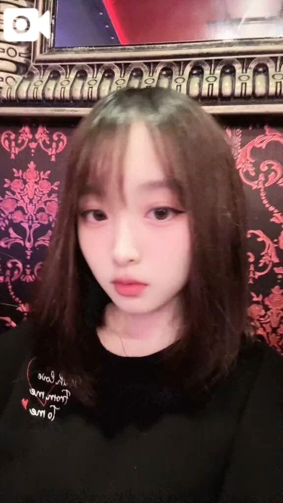 明日  20時 〜 お店いるよー！