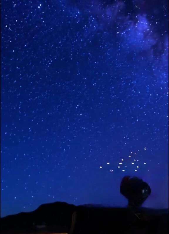 只今、朝の4時まえ。