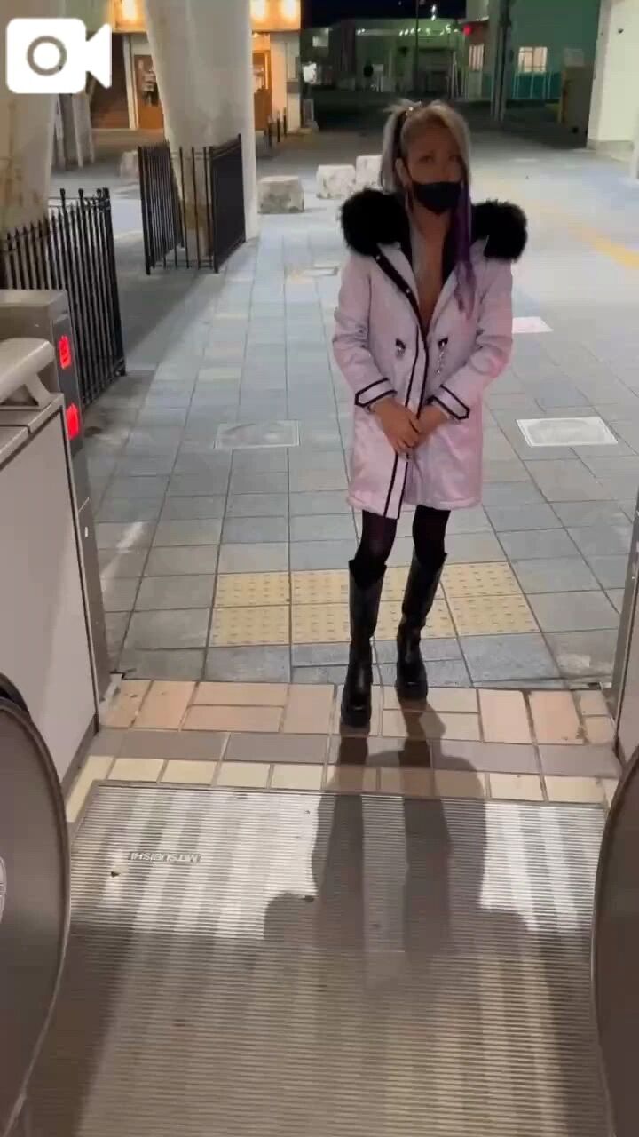 ねいる完了冀おしっこ漏れそう(笑)⊂( ・ω・)⊃ﾌﾞｰﾝ