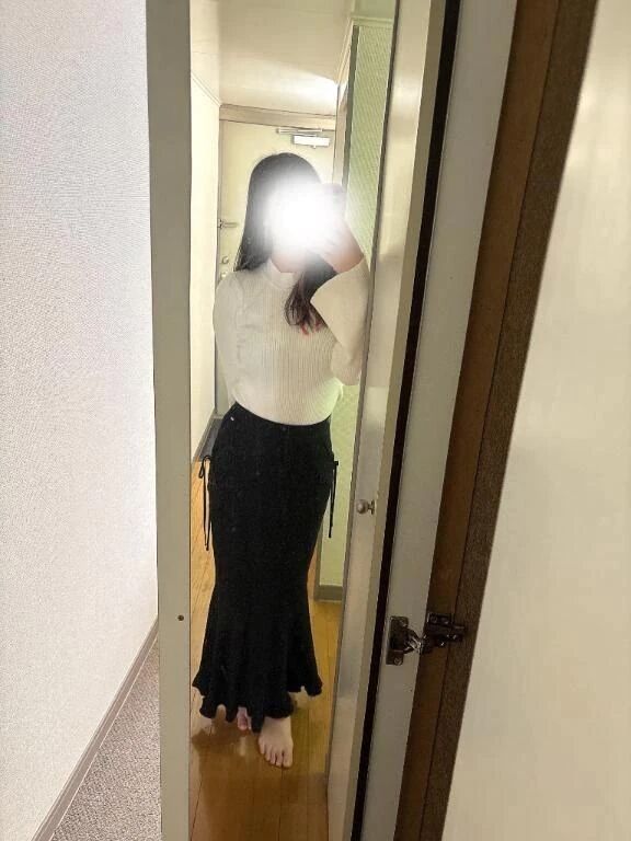 薄く透けて見えてるもの