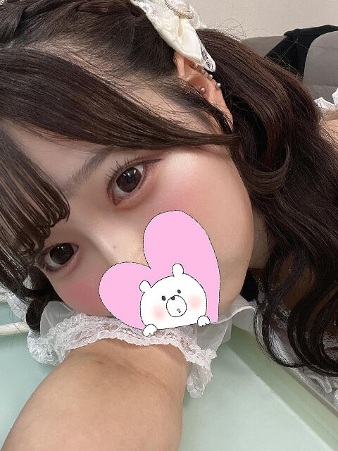 騎乗位で乳首舐めながらピストン∩^ω^∩