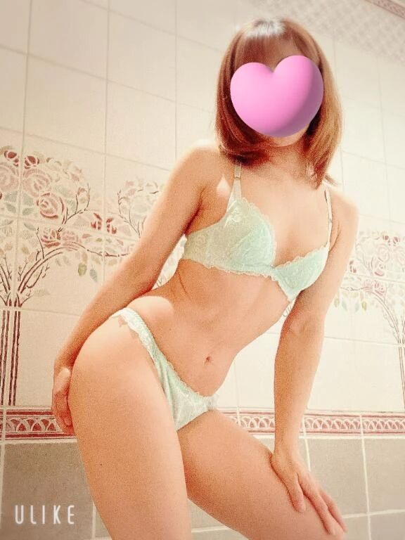 お店に居ます