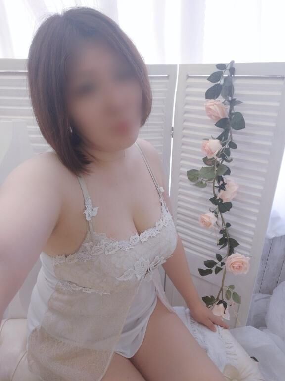 元同じお店のあの子と……♡