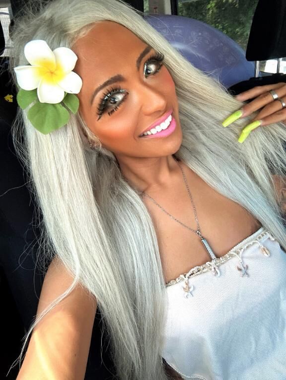 黒ギャルゎ世界を救う&#9825;