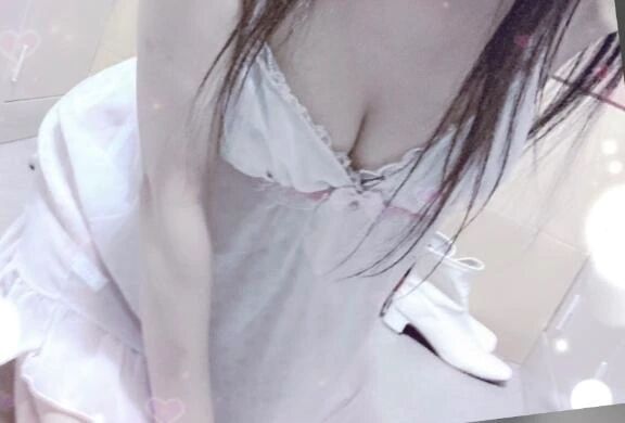 ﾓﾐﾓﾐ…(ﾉ)'ω`(ヾ)