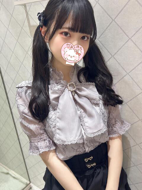 オタクくんの童〇ち〇ぽが良すぎてハマるビ〇チちゃん