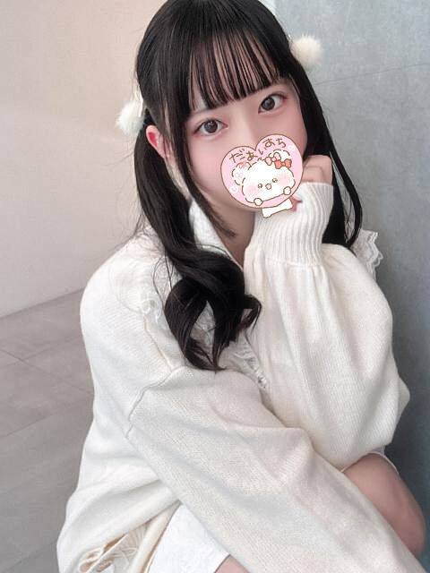 配達員に玄関で犯されて即イキする変態学生！