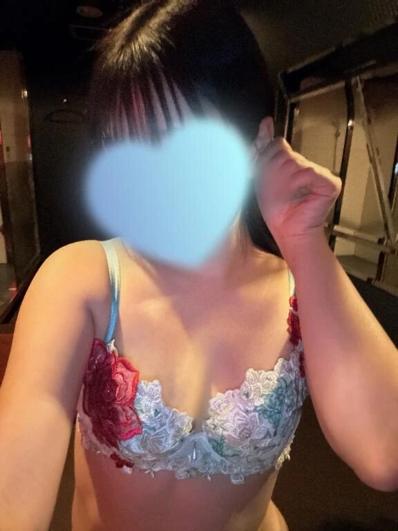 仕草⸝⸝⸝♡︎