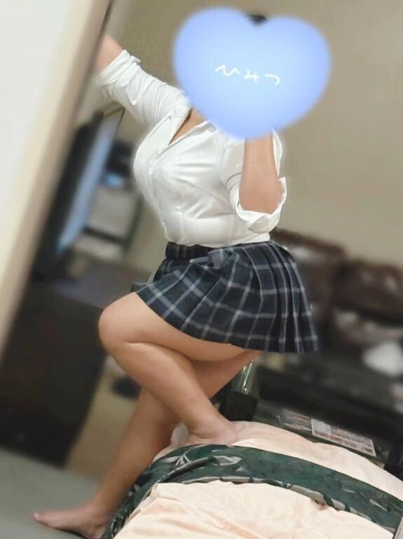 ちんちん懇願エロ娘