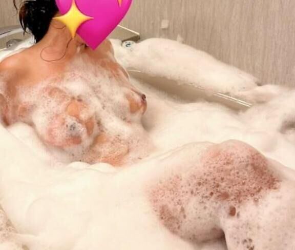 乳首がビンビン・・・