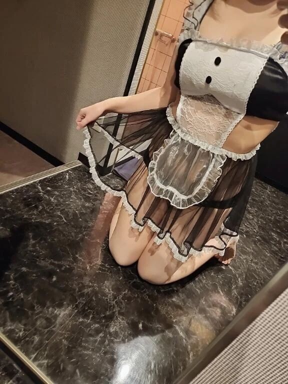 すけすけメイドコス&#128420;
