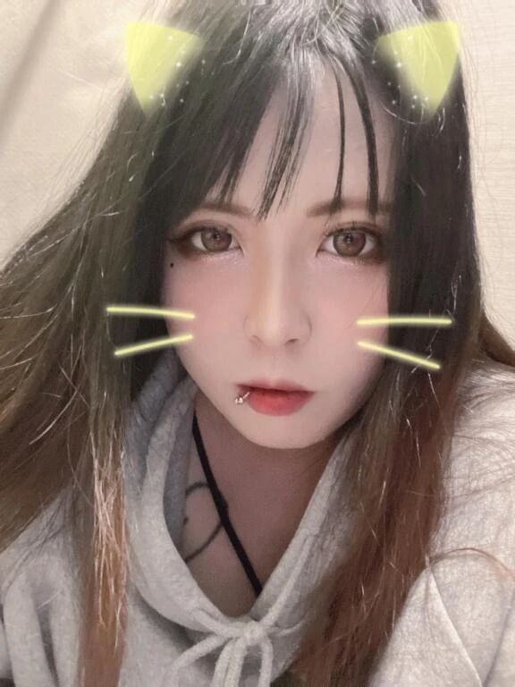 明日出勤しまーす♡