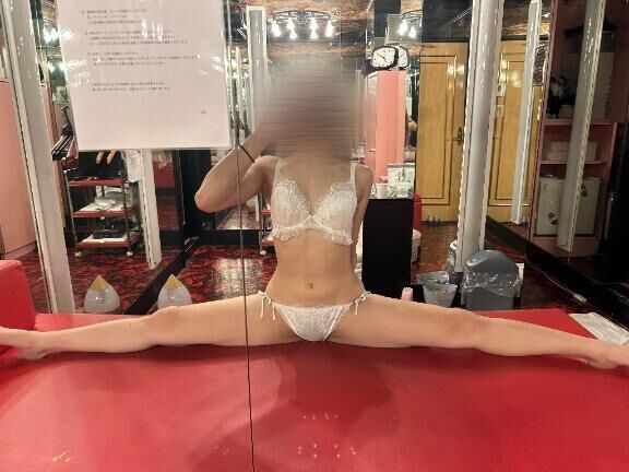 &#9825;&#9825;&#9825;字開脚